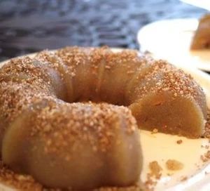 Greek Halva, Halva Recipe, Greek Cake, Egg Free Desserts, Cypriot Food, Greek Pastries, Greek Recipe, Lenten Recipes, Greek Sweets