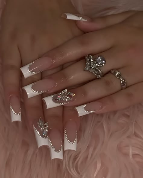 Trendy Nails Ideas Long, Cute Long French Tip Nails, Acrylic Nails Ideas Square Long, Stylish Nail Art, Nail Art Idea, Quartz Nails, Elegant Nail, Elegant Nail Art, Punk Nails