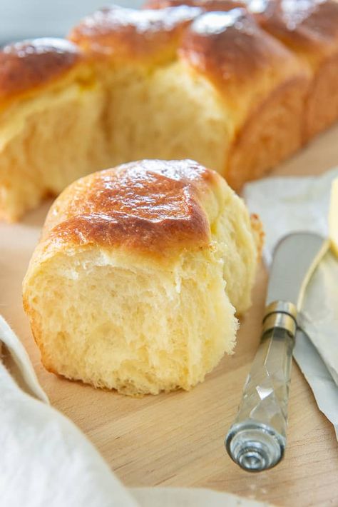 Brioche Bread Recipe, Challah Recipe, Homemade Brioche, Brioche Rolls, Brioche Recipe, Bread Homemade, Yeast Breads, Brioche Bread, Dough Recipes