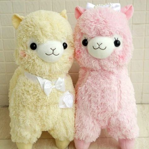 Kawaii Alpaca, Llama Stuffed Animal, Japan Wedding, Alpaca Stuffed Animal, Cute Alpaca, Cute Llama, Plush Pattern, Cute Stuffed Animals, Wedding Couple