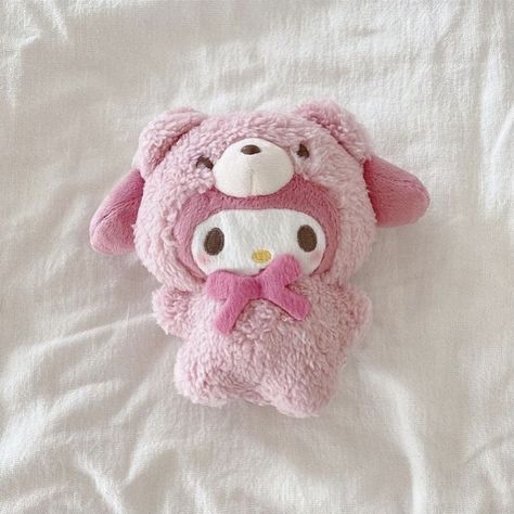 Pink Plushie, Cute My Melody, Kuromi Plush, Hello Kitty Bedroom, Sanrio Plush, Dolls Cute, My Melody Cinnamoroll, Melody Cinnamoroll, Cute Squishies