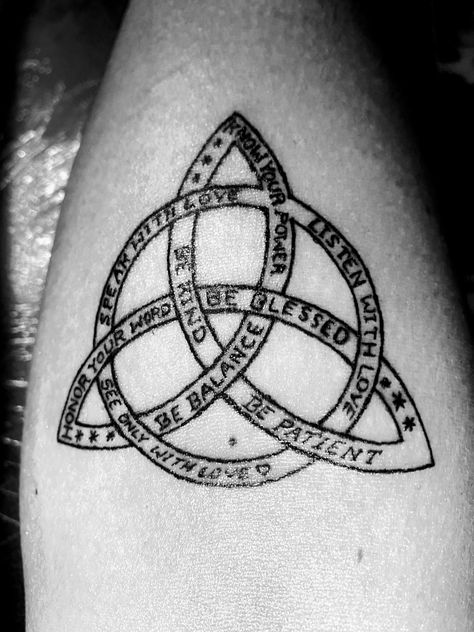 Know your power, Honour your word, speak with love, listen with love, see only with love, be balanced, be blessed, be kind, be patient.... Triquetra Tattoo Women, Triquetra Tattoo, Couples Tattoo, Tattoo Women, Couple Tattoos, Tattoo Images, I Tattoo, Tattoos For Women, Tatting