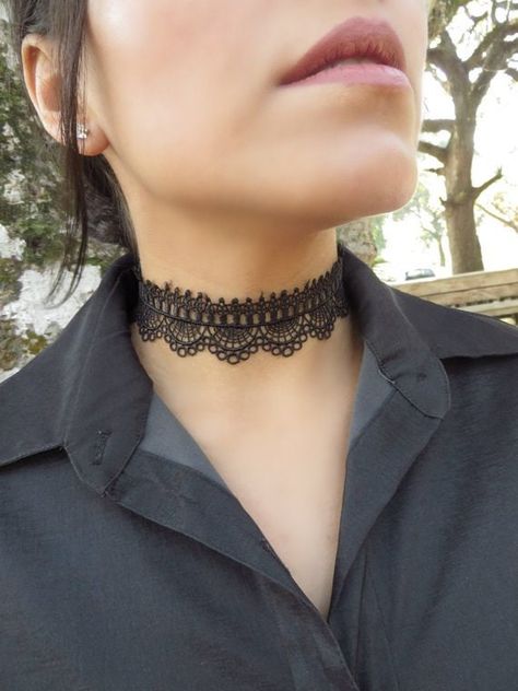 Choker Necklace Outfit, Boho Tattoo, Bohemian Tattoo, Suede Choker Necklace, Black Lace Choker Necklace, Trendy Chokers, Elegant Choker, Boho Tattoos, Black Lace Choker