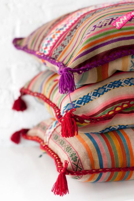 Pillows Large, Home Art Gallery, Peruvian Pillow, Red Vibe, Peruvian Textiles, Colourful Cushions, Colorful Pillows, Bohemian Home, Bohemian Decor