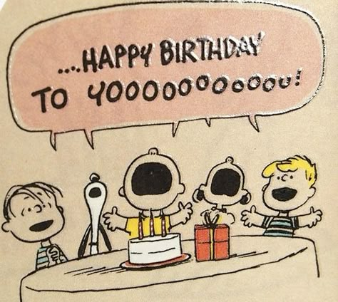 Happy Birthday Snoopy Funny, Happy Birthday Aesthetic Wishes, Snoopy Birthday Cards, Happy Birthday Jokes, Tarjetas Aesthetic, Feliz Cumpleaños Aesthetic, Snoopy Bday, Happy Birthday Wishes Funny, Happy Birthday Snoopy