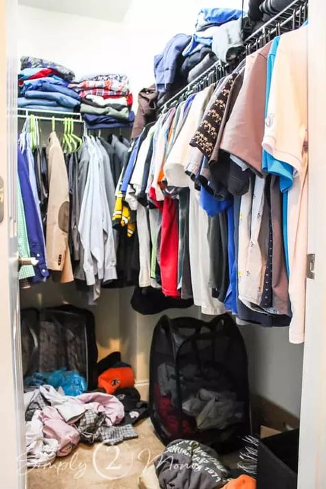 Easy and budget-friendly DIY master bedroom closet. Upgrade your boring wire shelving and create a beautiful space for less than $250.For more simple and budget-friendly DIY project ideas, be sure to follow us on HomeTalk and visit our blog!My husband and I are super lucky to each have a walk in closet in our master bedroom.But they are basic…like wire shelves basic.They work fine but we thought there had to be a better way to utilize the space and give us more storage.We looked at cl… Cloth Closet Organization Ideas, Organized Walk In Closet Small, Organizing A Walk In Closet, Diy Closet Organization Small Walk In, Diy Small Walk In Closet Organization, Walk In Closet Diy Organization, Organizing Walk In Closet Ideas, How To Organize Small Walk In Closet, Organize Walk In Closet Master Bedrooms