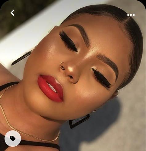 Natural Makeup For Black Women With Red Lip, Red Makeup On Black Women, Natural Glam Makeup Black Women Red Lip, Red Lip On Black Women, Face Beat Makeup Dark Skin, Bold Red Lip Makeup Look, Red Lip Makeup Black Women, Christmas Makeup Looks Black Women, Red Lip Makeup Look Black Women Make Up