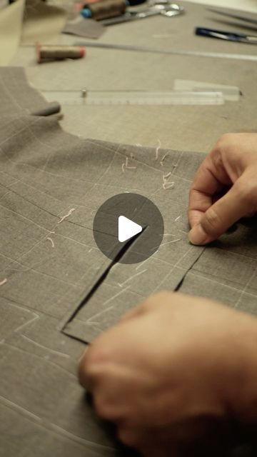 13K views · 1K likes | Camps de Luca Tailor on Instagram: "The construction of a pocket   #bespoketailoring #bespokesuit #handmade #parisiantailor #elegance #craftmanship #madeinfrance" Tailoring Details, Bespoke Suit, Bespoke Tailoring, October 5, Bespoke, On Instagram, Instagram