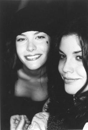 liv + mia Mia Tyler, Bebe Buell, Steven Tyler Aerosmith, Celebrity Siblings, Famous Kids, Liv Tyler, Steven Tyler, Body Love, Aerosmith