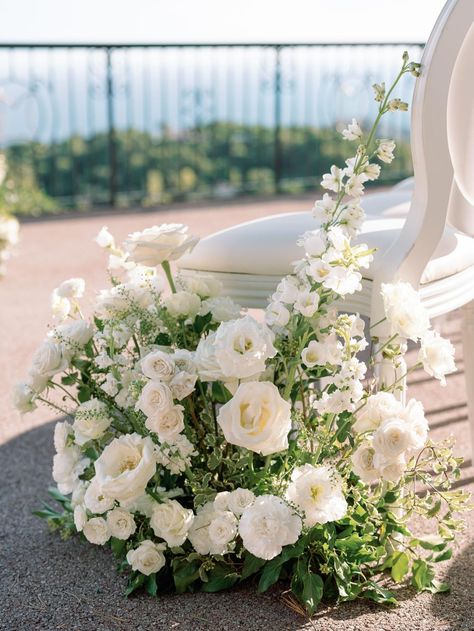 Wedding Aisle Flower Decorations, Marquee Entrance Flowers, Wedding Pedestal Flowers, Aisle Entrance Flowers, White Aisle Flowers, Flower Plinth, White And Green Flower Arrangements, White Floral Installation, Altar Flower Arrangements