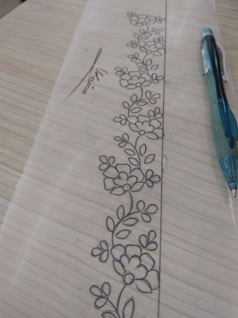 Hand Embroidery Patterns Free, Simple Embroidery Designs, Embroidery Template, Floral Embroidery Patterns, Floral Border Design, Border Embroidery Designs, Hand Embroidery Tutorial, Handmade Embroidery Designs, Pola Sulam