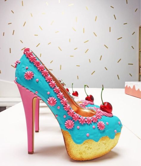 Irregular Shoes, Shoe Art Designs, Muses Shoes, Candy Clothes, Fairy Shoes, New Heels, Kicks Shoes, Fantastic Shoes, Embellished Shoes