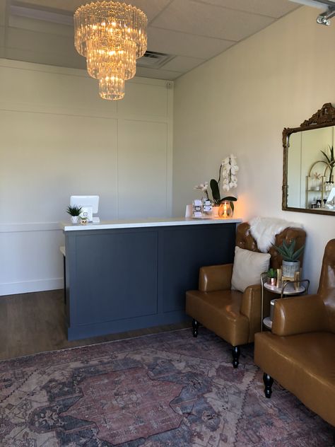 Salon Suite Front Desk, Navy Reception Desk, Modern Reception Desk Design Waiting Area, Front Desk Ideas Reception Areas Office, Business Reception Area, Salon Waiting Room Ideas, Spa Lobby Reception Areas, Front Office Decor Reception Areas, Salon Front Desk Ideas