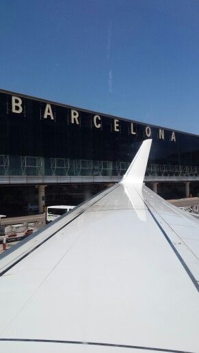 Airport Barcelona Barcelona Airport Snapchat, Barcelona Airport Aesthetic, Spain Airport, Barcelona Airport, Barcelona Aesthetic, Canada Pictures, Airport Aesthetic, Salou, Vacation Pictures