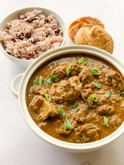 Curry Goat Recipe, Indian Lamb Curry, Jamaican Oxtail Stew, Curried Goat Recipe, Jamaican Recipe, Lamb Curry Recipes, Goat Curry, Curry Spice, Lamb Stew Recipes