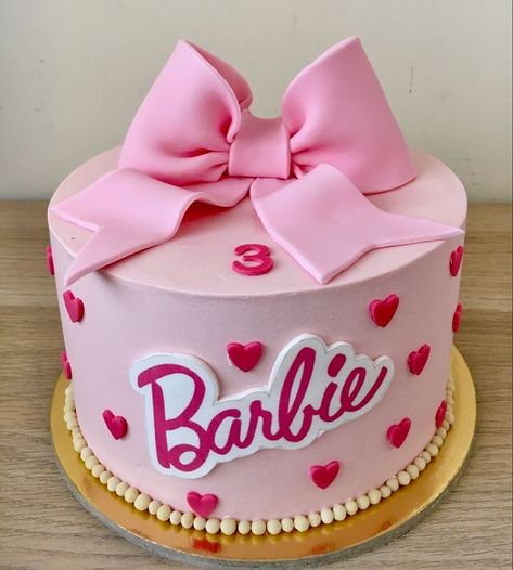 Single Tier Barbie Cake, Barbie Cake 3rd Birthday, Barbie Themed Birthday Party Cake, Birthday Cake Barbie Theme, Barbie Cake 5th Birthday, Small Barbie Cake, Cake Designs 3 Tier, Pink Barbie Cake Birthdays, Barbie Cake Design Ideas