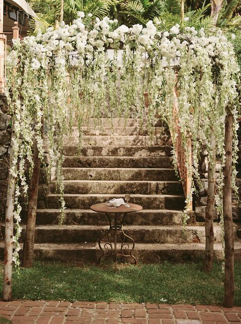 arch Wedding Chuppah, Wedding Arch Rustic, Wedding Arbour, Romantic Garden Wedding, Ceremony Arch, Salou, Hanging Flowers, Floral Arch, Ceremony Decorations