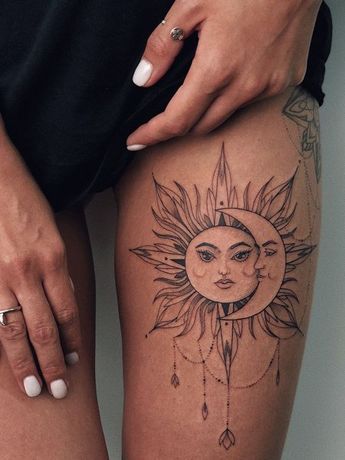 Tattoo Bein Frau, Front Thigh Tattoos, Tattoo Thai, Tattoo Sonne, Moon Sun Tattoo, Thigh Tat, Sun And Moon Tattoo, Moon Tattoo Designs, Sun Tattoos