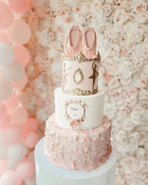 Ballerina Backdrop Ideas, Ballerina Second Birthday Party, First Birthday Ballerina Theme, Tutu Cute 2nd Birthday Party Cake, Ballerina First Birthday Party, Ballerina Baby Shower Ideas, Tutu Baby Shower Theme, Ballerina Theme Party, Ballerina Birthday Party Cake