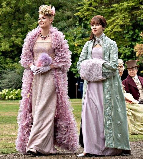 CRESSIDA COWPER AND ELOISE BRIDGERTON
BRIDGERTON SEASON THREE STILLS 1800s Dresses, Tik Tok Fashion, Eloise Bridgerton, Regency Gown, Regency Fashion, British Women, Queen Charlotte, Fashion Costume, Historical Fashion