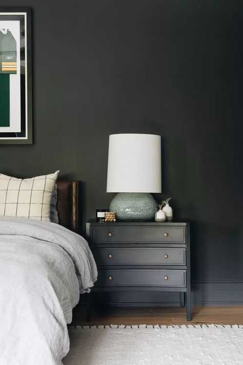 38 Dark Green Accent Walls That Will Create the Ultimate Ambiance Bedroom Dark Accent Wall, Dark Green Accent Wall Bedroom, Green Accent Wall Bedroom, Dark Green Accent Wall, Side Table And Lamp, Dark Accent Wall, Green Accent Wall, Emily Henderson Design, Kate Marker Interiors