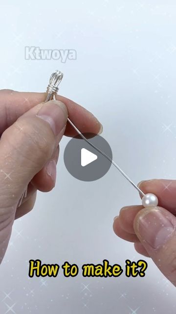 Diy Pearl Pendant, Pearl Necklace Diy, Pendant Tutorial, Pearls Diy, Necklace Diy, Crafts Jewelry, December 25, Diy Crafts Jewelry, Beautiful Necklace