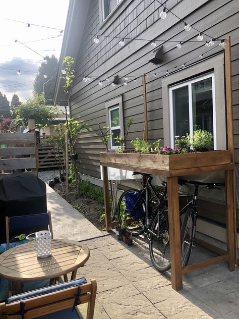 Diy Bike Shed Bicycle Storage, Bike Storage Small Space Outside, Small Bike Shed, Bike Storage Small Space Patio, Outdoor Bike Storage Small Spaces, Bike Storage Garden, Diy Bike Storage Outdoor, Small Space Bike Storage, Bike Shed Ideas