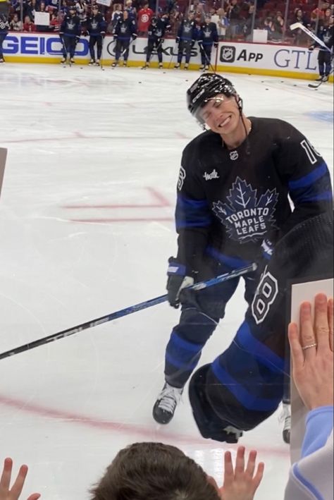 Hockey Toronto maple leafs Mitch marner 16 hockey players
 John Logan  blackhawks  Chicago  leafs blue hockey Garret graham
Mitchell marner Garrett Graham, Hockey Girlfriend, Books 2024, Mitch Marner, Boys Hockey, Maple Leafs Hockey, Hockey Pictures, Hot Hockey Players, Hockey Baby