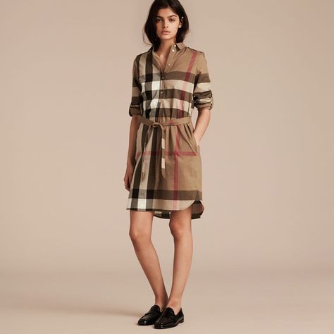 Burberry Check Cotton Shirt Dress ($595) ❤ liked on Polyvore featuring dresses, burberry, checkered shirt dress, checkered dress, checked shirt dress and cotton shirt dress Picknick Outfits, Brown Cotton Dress, Effortless Chic Style, Burberry Dress, Burberry Shirt, Burberry Plaid, Burberry Outfit, Large Clothes, British Outfits