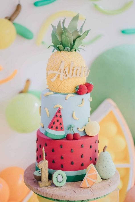 Fruit Backdrop, Balloon Fruit, Fruit Party Theme, Bolo Tumblr, Twotti Fruity, Tutti Frutti Birthday Party, Fruit Birthday Cake, Neon Name Sign, Fruit Birthday Party