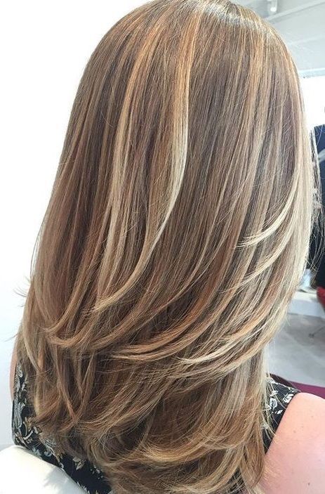 #BlondeHairGoals #BlondeTransformation #HairMakeover #BlondeBeauty #BlondeAmbition #HairInspo #BlondeBombshell #BlondeJourney #NewHairWhoDis #BlondeVibes #HairTransformation #BlondeLife #BlondeHighlights #BlondeObsessed #BlondeMagic Blonde Hair Transformations, Haircuts For Long Hair With Layers, Haircuts For Medium Length Hair, Medium Hair Styles For Women, Layered Haircuts For Medium Hair, Brunette Hair With Highlights, Dark Roots Blonde Hair, Hairstyles For Layered Hair, Hairdos For Curly Hair