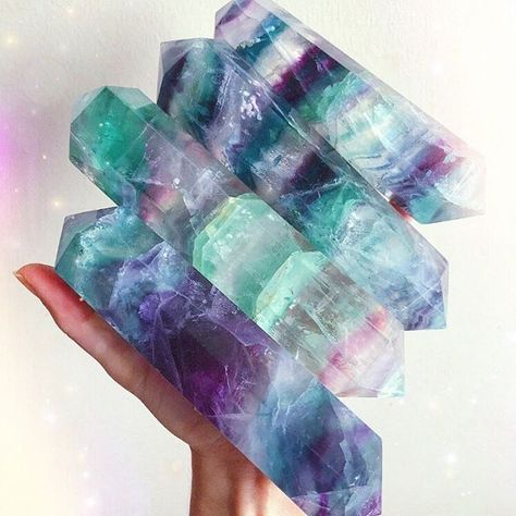 Rainbow fluorite Crystal Vibes, Crystal Aesthetic, Pretty Rocks, Crystal Magic, Foto Art, Crystal Meanings, Rainbow Fluorite, Minerals And Gemstones, Rocks And Gems