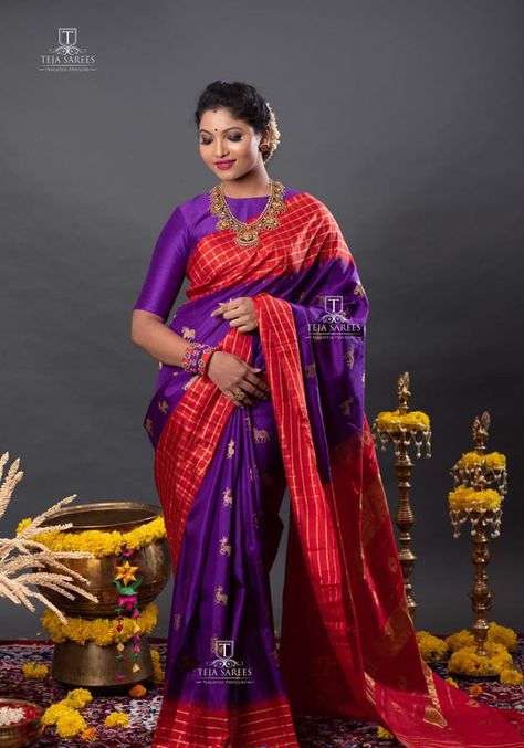 Teja Sarees, Coconut Flower, Asian Traditional Clothes, Red Color Combinations, Saree Hairstyles, Marigold Flowers, Traditional Look, Ethnic Sarees, Blouse Hand Designs