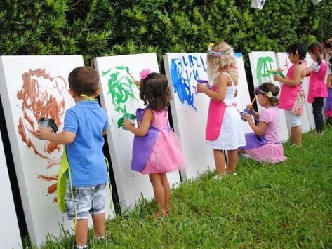 Outdoor Birthday Party, Children Painting, Backyard Birthday Parties, Outdoors Birthday Party, Toddler Birthday Party, Backyard Birthday, Toddler Parties, Outdoor Birthday, Birthday Activities