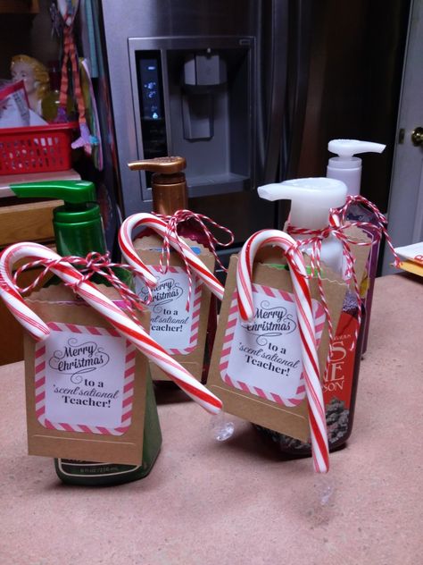 Teacher Gift, hand soap with Gift Card in cute envelope Teacher Gift Hand Soap, Christmas Hand Soap Gift Ideas, Bath And Body Works Hand Soap Gift Ideas, Holiday Staff Gifts, Hand Soap Christmas Gift Ideas, Christmas Teacher Gift Card Ideas, Holiday Gift For Teacher, Teacher Soap Gift, Hand Soap Gift Ideas