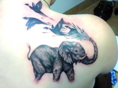 Elephant and Birds Tattoo Idea Elephant Shoulder Tattoo, Elephant Tattoo Meaning, Henna Elephant, Cute Elephant Tattoo, Tatoo 3d, Friends Tattoo, Elephant Tattoo Design, Tattoo Trend, Elephant Tattoo