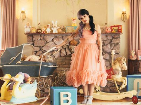 Melanie Martinez Pity Party, Melanie Martinez Dress, Melanie Martinez Outfits, Peach Cocktail, Outfit Ideas For Church, Pity Party, Celebrity Look Alike, Garden Party Dress, Celebrity Dresses