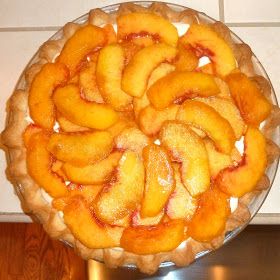 Eating It Up: Sugar Cookie Crust Peaches and Cream Pie Refrigerated Desserts, Fresh Peach Pie, Peach Dessert, Sugar Cookie Crust, Baked Peach, Peach Desserts, Peach Pie, Blueberry Cake, Cookie Crust