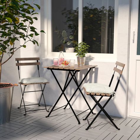 TÄRNÖ Table+2 chairs, outdoor, black-brown stained black/gray-brown stained black/light brown stained, Kuddarna beige - IKEA Balcon Mic, Condo Balcony, Spanish Mission, Wooden Outdoor Furniture, Outdoor Table Tops, Balkon Design, Chef's Kitchen, Steel Lighting, Front Patio