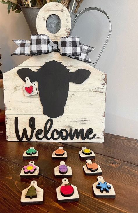 Cutting Board Decor, Cow Kitchen Decor, Interchangeable Sign, Cow Craft, Jacksonville Nc, Door Signs Diy, Cow Decor, Kitchen Sign, Pet Signs