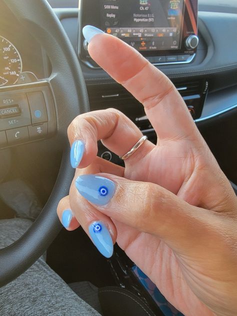 Nails to protect from evil eye. Blue, oval manicure Blue Chrome Nails, Evil Eye Nails, Baby Blue Nails, Chrome Nails, Blue Nails, Evil Eye, Baby Blue, Manicure, Nails