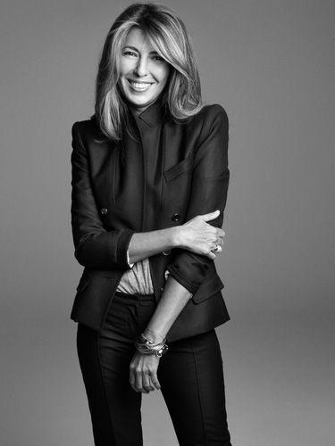 Nina Garcia Bio - Profile of Fashion Director Nina Garcia - Marie Claire Business Portraits Woman, Nina Garcia, Professional Headshots Women, Business Portrait Photography, Headshots Women, Headshot Poses, Outdoor Portrait, Corporate Portrait, Woman Posing