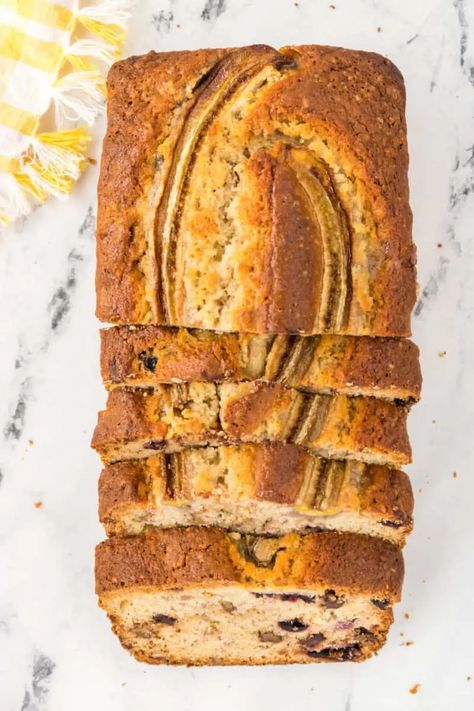 I'm sharing my favorite healthy banana bread recipe (egg free) to show you my new Cake Boss pan.  Make a loaf of this eggless healthy banana bread today. Banana Bread Recipe Keto, Cottage Cheese Banana, Banana Bread Healthy, Recipe Banana Bread, Gluten Free Banana Bread Recipe, Best Banana Bread Recipe, Queso Cottage, Bread Banana, Bread Healthy