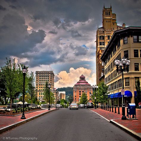 Asheville, NC at downtown Pack Square Park...in 1805, my 5th Great-Grandfather, Samuel Murray (1739-1812), was one of the commissioners appointed to "procur a public square in the town of Asheville."   This would become the area known as Pack Square... Asheville Nc Downtown, Asheville Nc Aesthetic, Asheville Aesthetic, Downtown Asheville Nc, Camp America, Gatlinburg Vacation, Vacation Wishes, Carolina Mountains, Western Nc