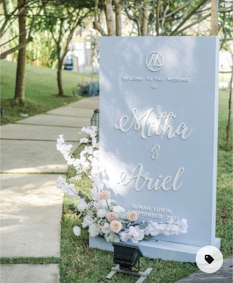 Welcome Sign Garden Wedding, Timeless Wedding Seating Chart, Indian Wedding Signage, Blue Welcome Sign Wedding, Garden Wedding Signage, Wedding Welcome Sign Blue, Welcome Signage Wedding, Unique Wedding Welcome Sign, Wedding Seating Chart Display