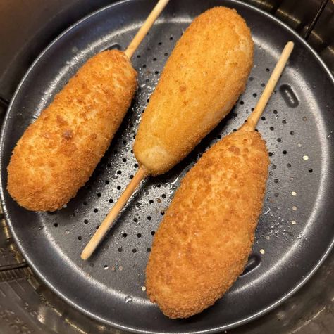 frozen corn dogs in air fryer - SecondRecipe Corn Dogs In Air Fryer, Air Fryer Corn Dogs, Veggie Hot Dog, Air Fryer Corn, Frozen Garlic Bread, Snack To Make, Ninja Air Fryer, Corndog Recipe, Carrot Dogs