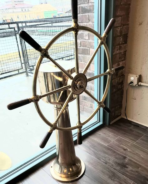 Ship Bathroom Nautical Theme, Vintage Lakehouse Decor, Boat Bar Ideas, Vintage Nautical Bathroom, Nautical Restaurant, Nautical House Decor, Nautical Rope Decor, Antique Nautical Decor, Modern Nautical Decor