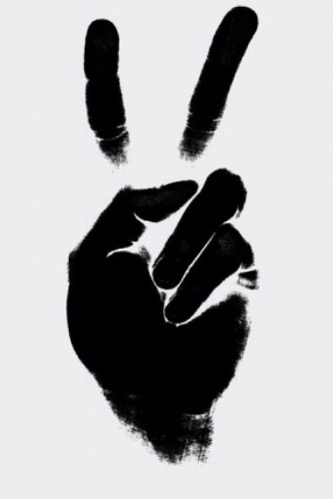 Deuces Charcoal Drawings, White Photo, Pics Art, 로고 디자인, Design Graphique, Hippie Chic, Peace Sign, Urban Art, Grafik Design