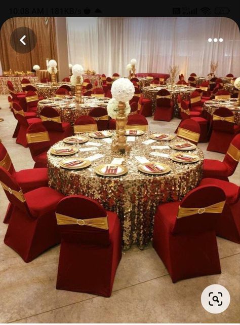 Red Quince Theme, Red Quinceanera Ideas, Quinceanera Red, Red And Gold Quince, Quinceanera Theme, Quince Decor, Red Gold Wedding, Sweet 15 Party Ideas, Quince Themes