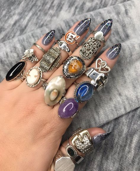 Rings Aesthetic Vintage, Rings Aesthetic, Grunge Jewelry, Lancaster Pennsylvania, Indie Jewelry, Estilo Hippie, Rings Rings, Nail Jewelry, Dope Jewelry